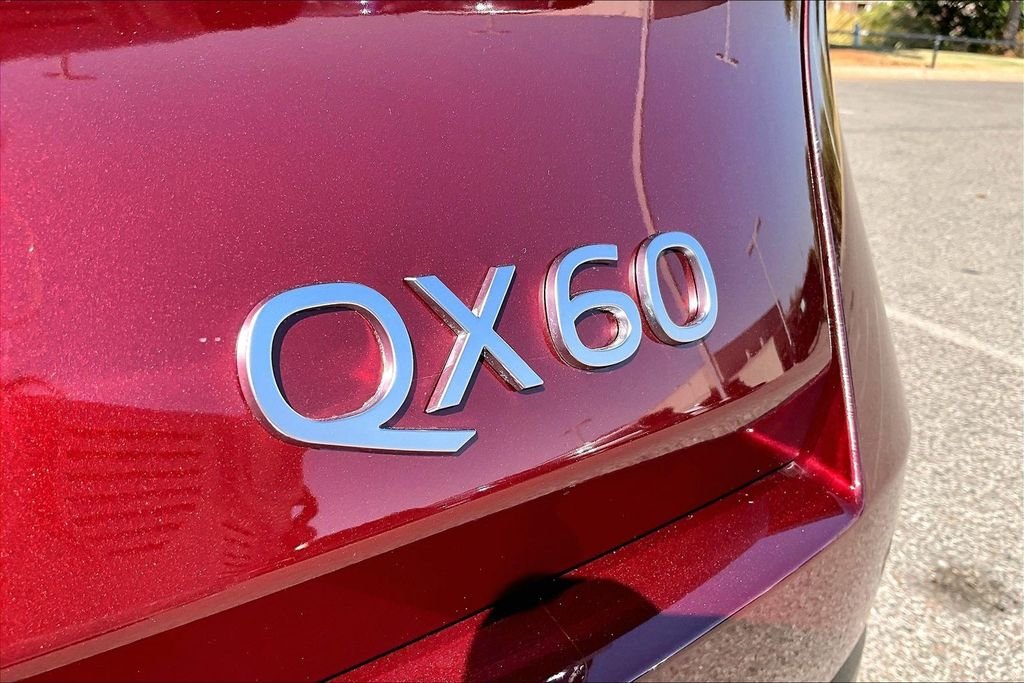 Used 2026 Red INFINITI LUXE image 34