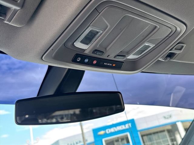 Used 2019 SUMMIT WHITE Chevrolet RST image 26