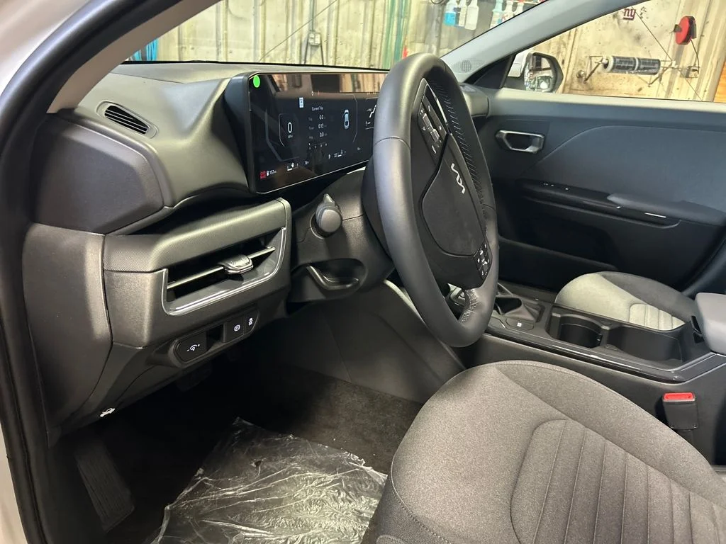 Used 2025 White Kia EX image 30