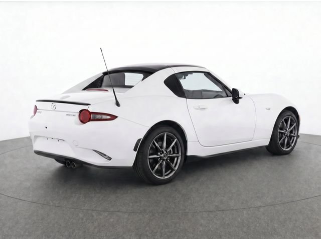 Used 2022 White Mazda Grand Touring image 4