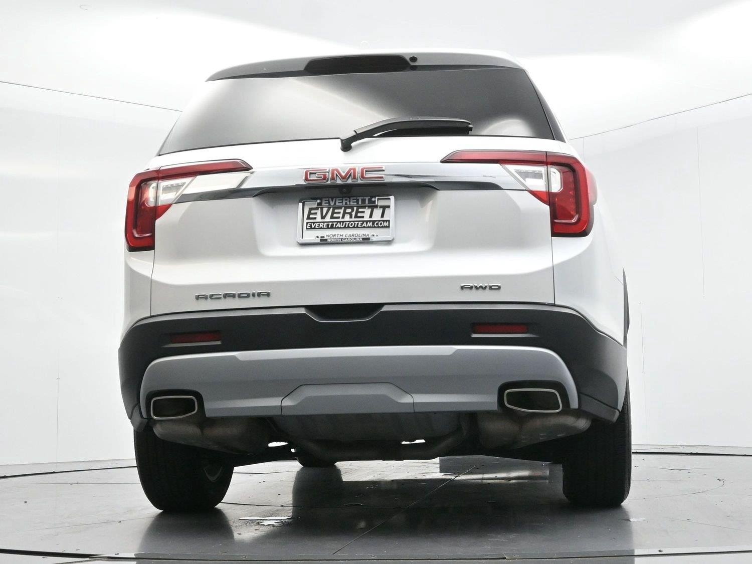 Used 2023 WHITE FROST TRICOAT GMC SLT image 47