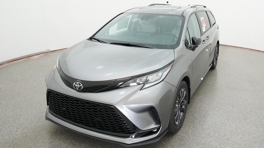 New 2026 Heavy Metal Toyota XSE image 31