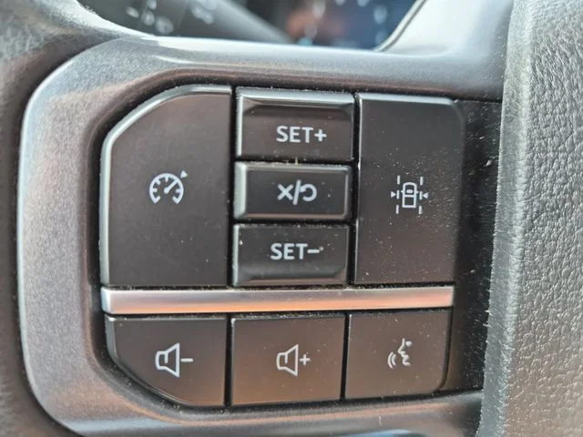 Certified Used 2025 Gray Ford XLT image 19