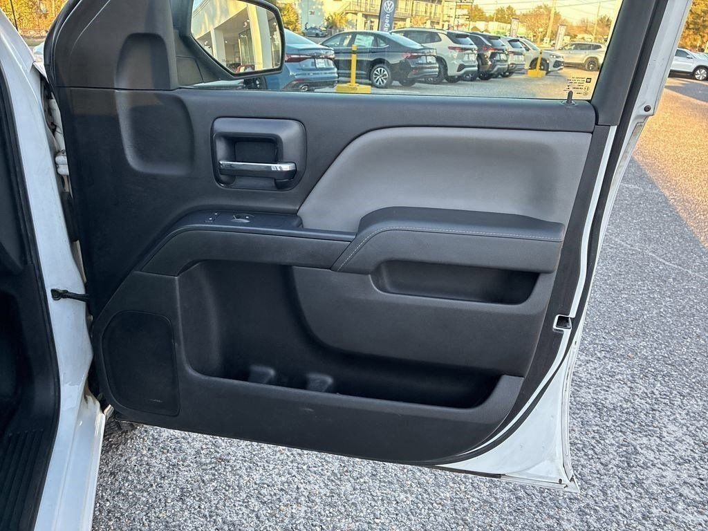 Used 2014 White Chevrolet Work Truck image 29