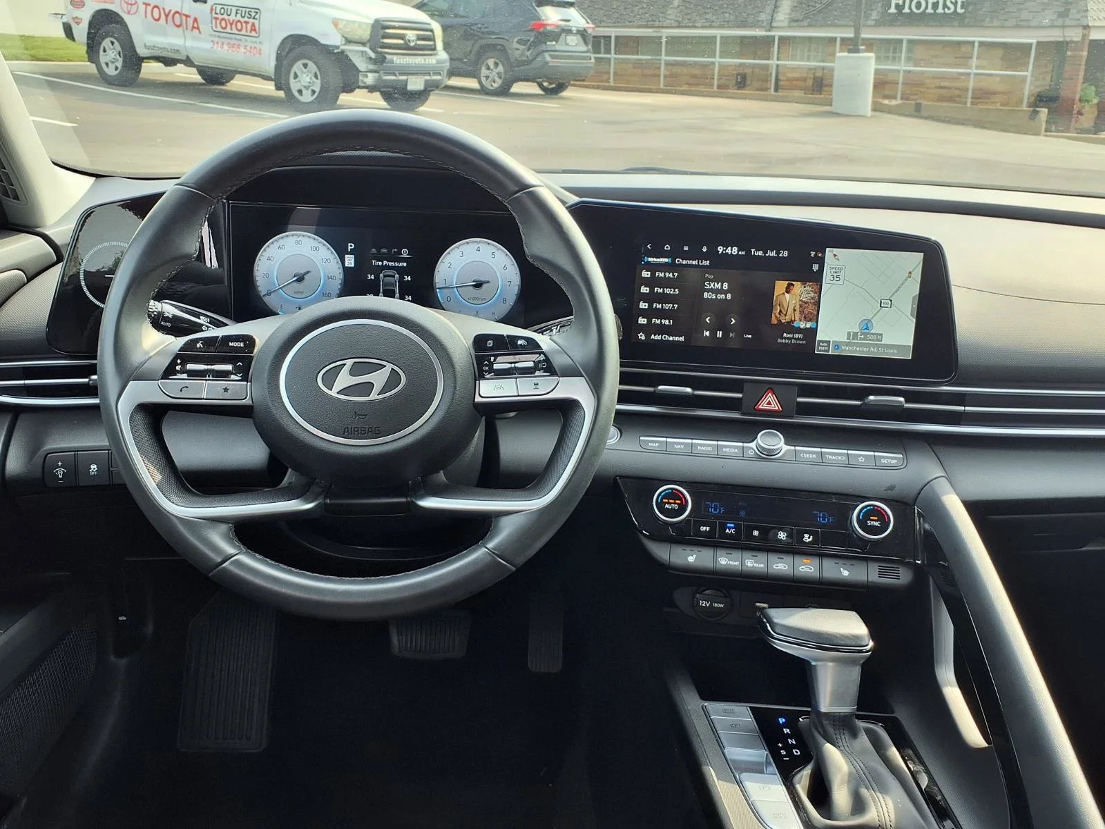 Used 2025 Fluid Metal Hyundai SEL Convenience image 5