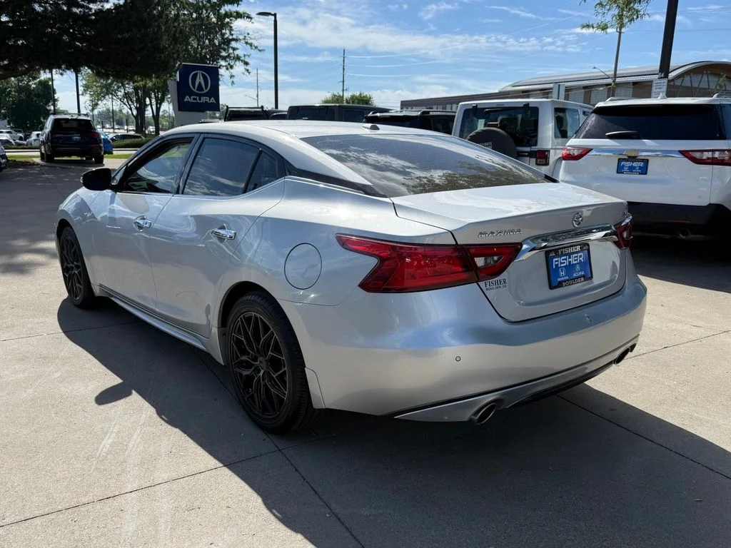 Used 2017 Brilliant Silver Nissan 3.5 SV image 6