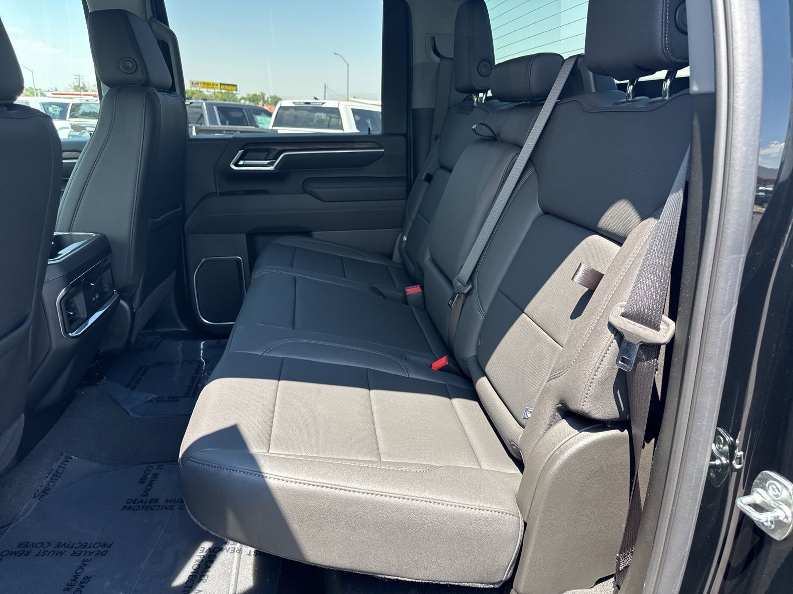 2025 GMC Sierra 3500HD SLT - Photo 31