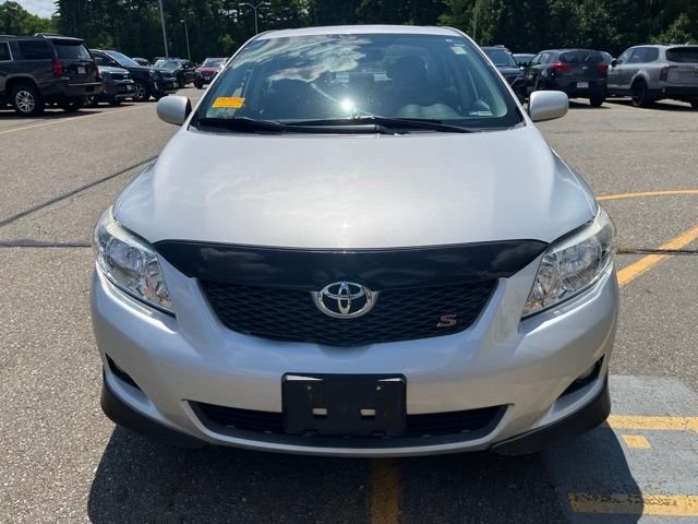 Used 2009 Silver Toyota  image 8