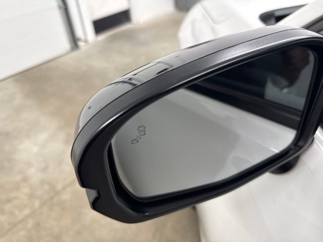 Used 2026 Platinum White Pearl Honda Sport image 9