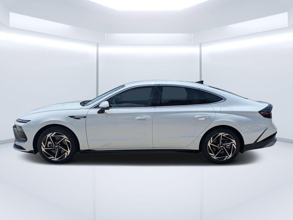 New 2026 White Hyundai SEL Sport image 6