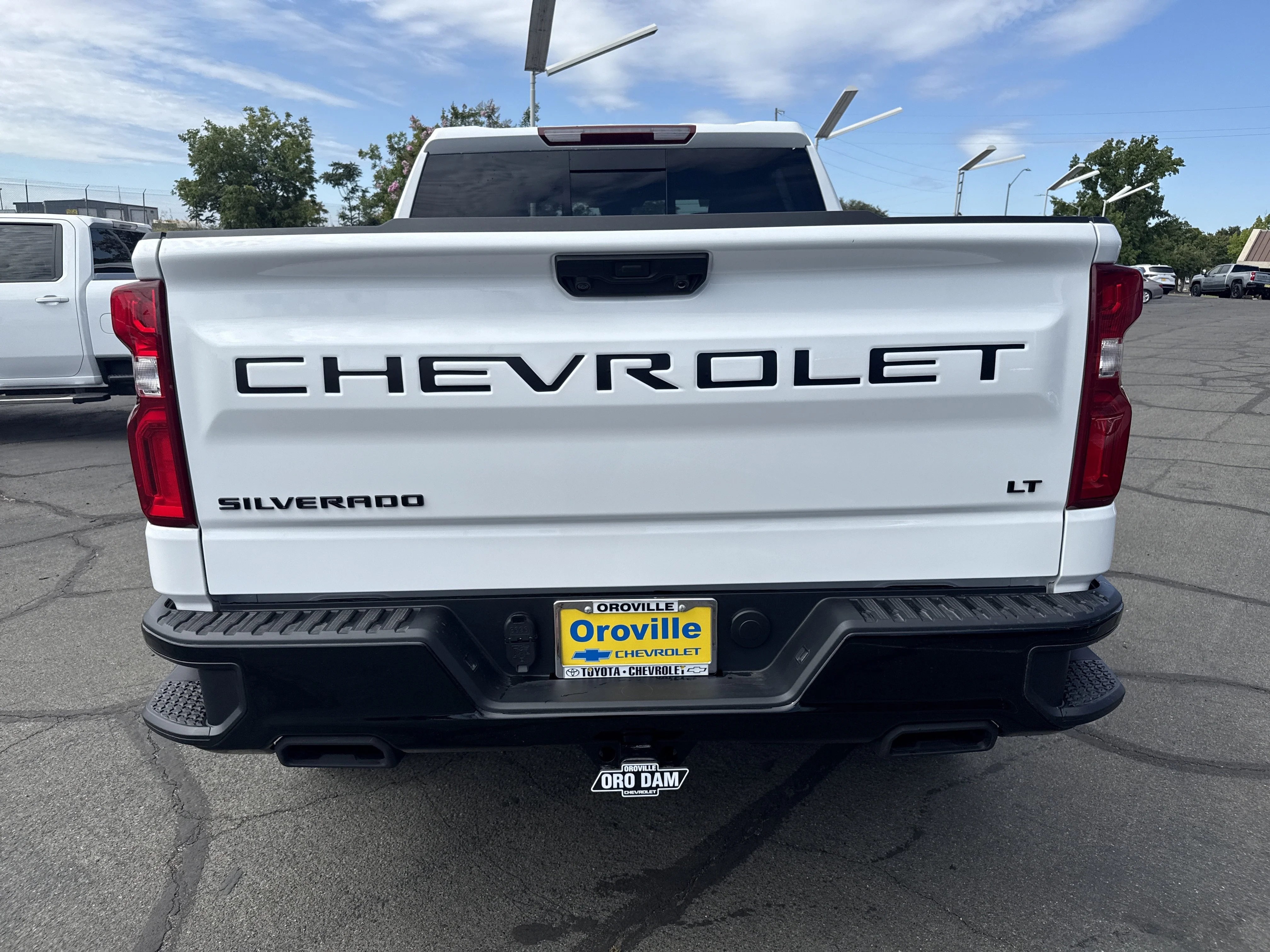 New 2026 Summit White Chevrolet LT Trail Boss image 4