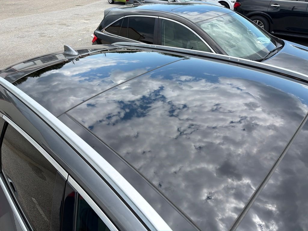 Used 2020 Gray INFINITI LUXE image 5