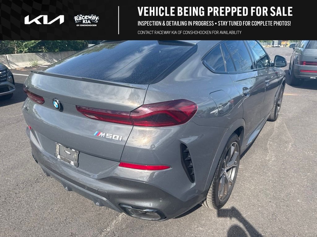 Used 2021 Gray BMW M50i image 7