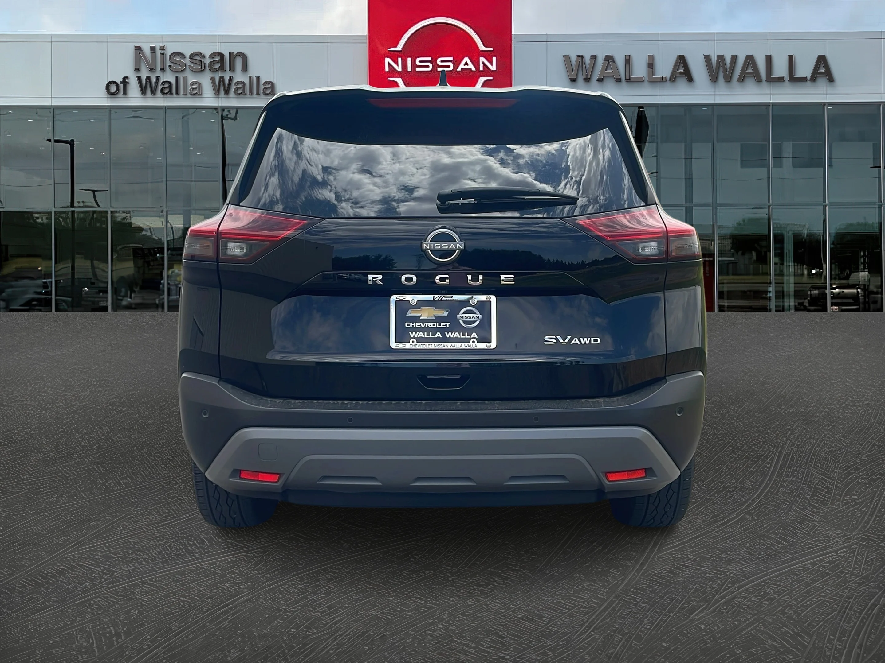 Used 2023 Super Black Nissan SV image 6