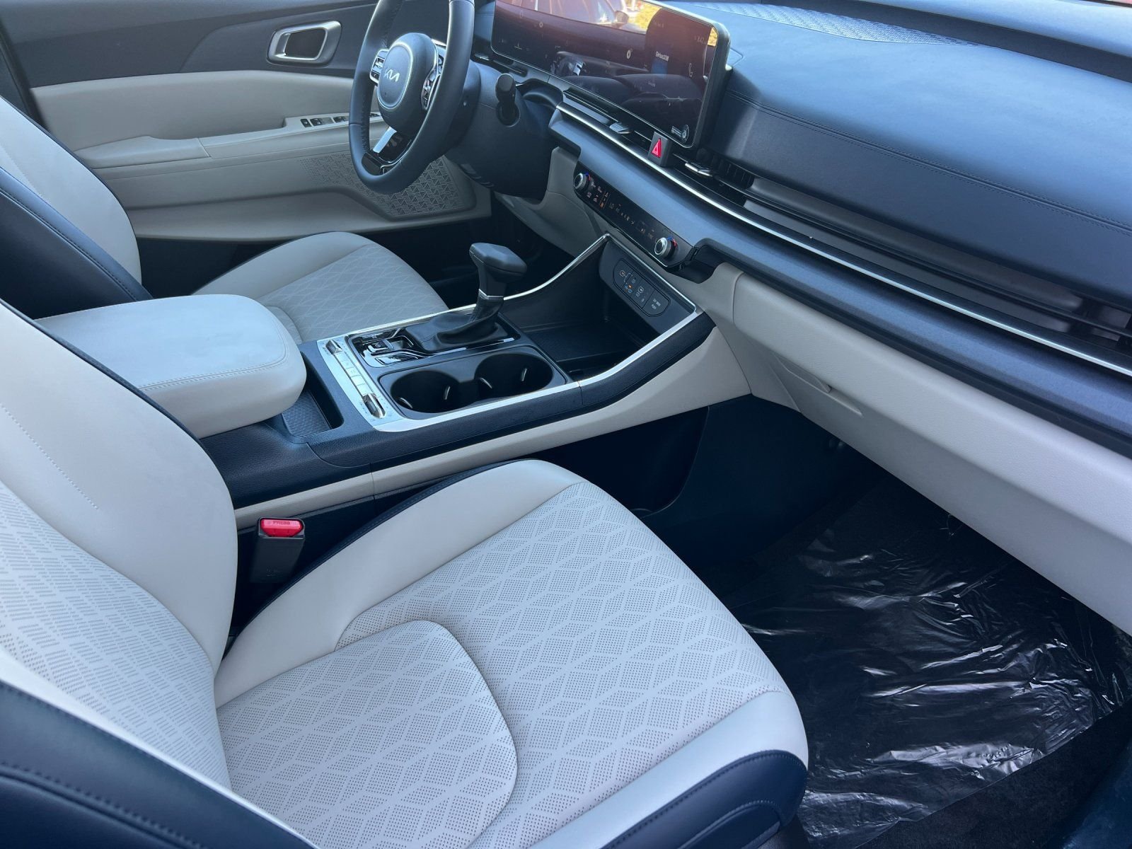 2026 Kia Carnival SX - Photo 18