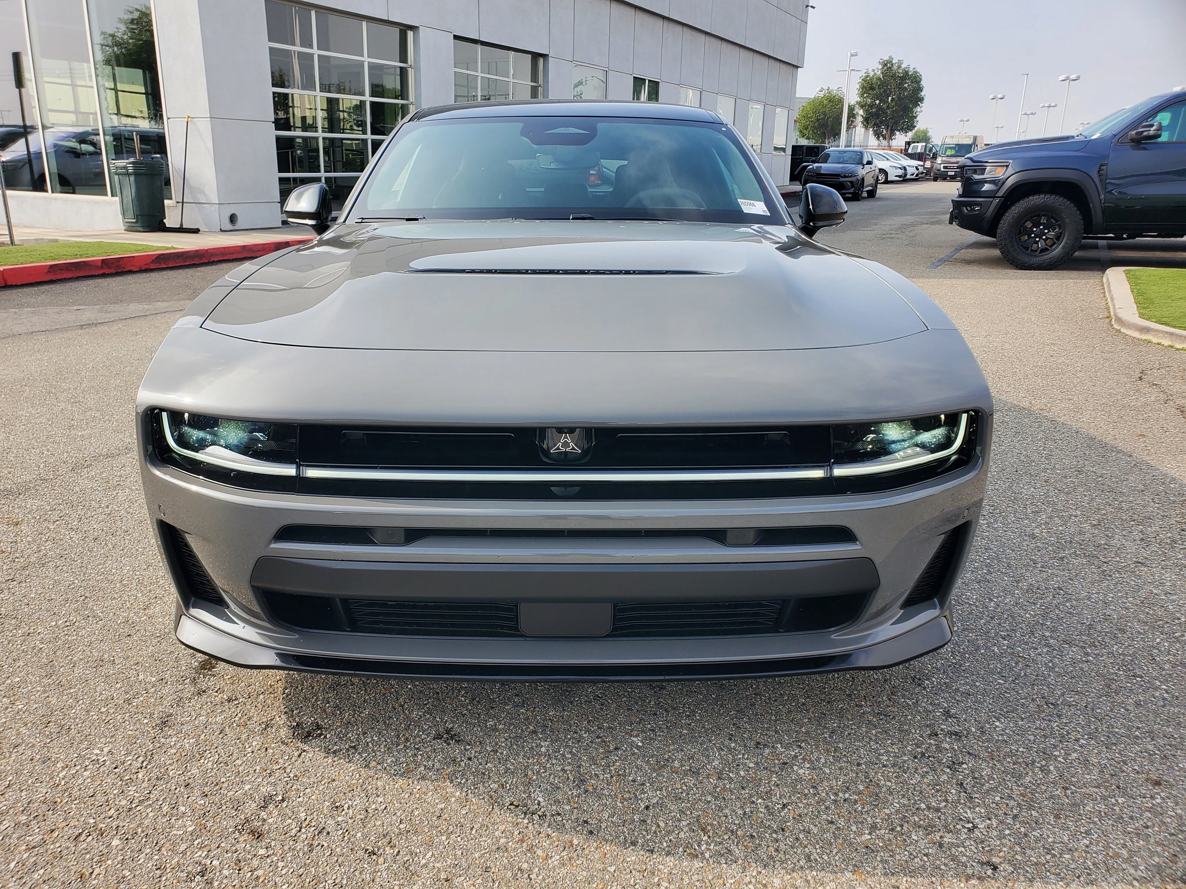 New 2026 Destroyer Gray Exterior Paint Dodge R/T Scat Pack image 9