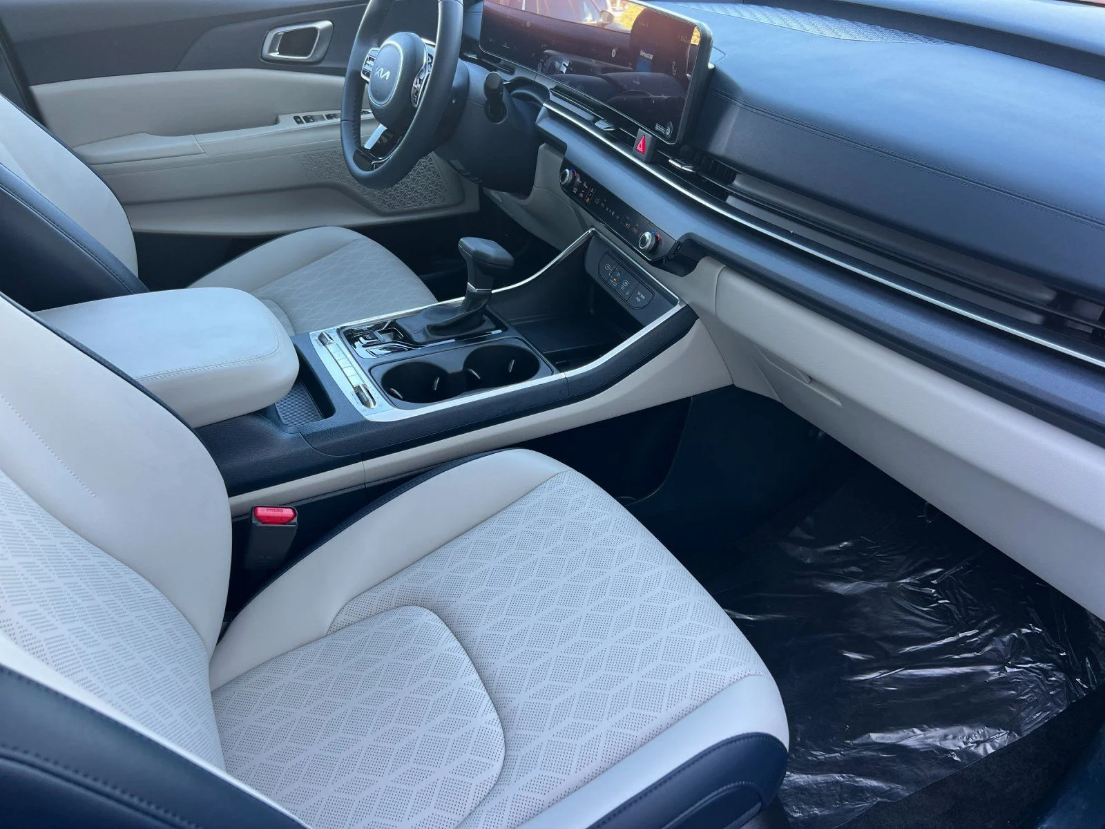 2026 Kia Carnival SX - Photo 18
