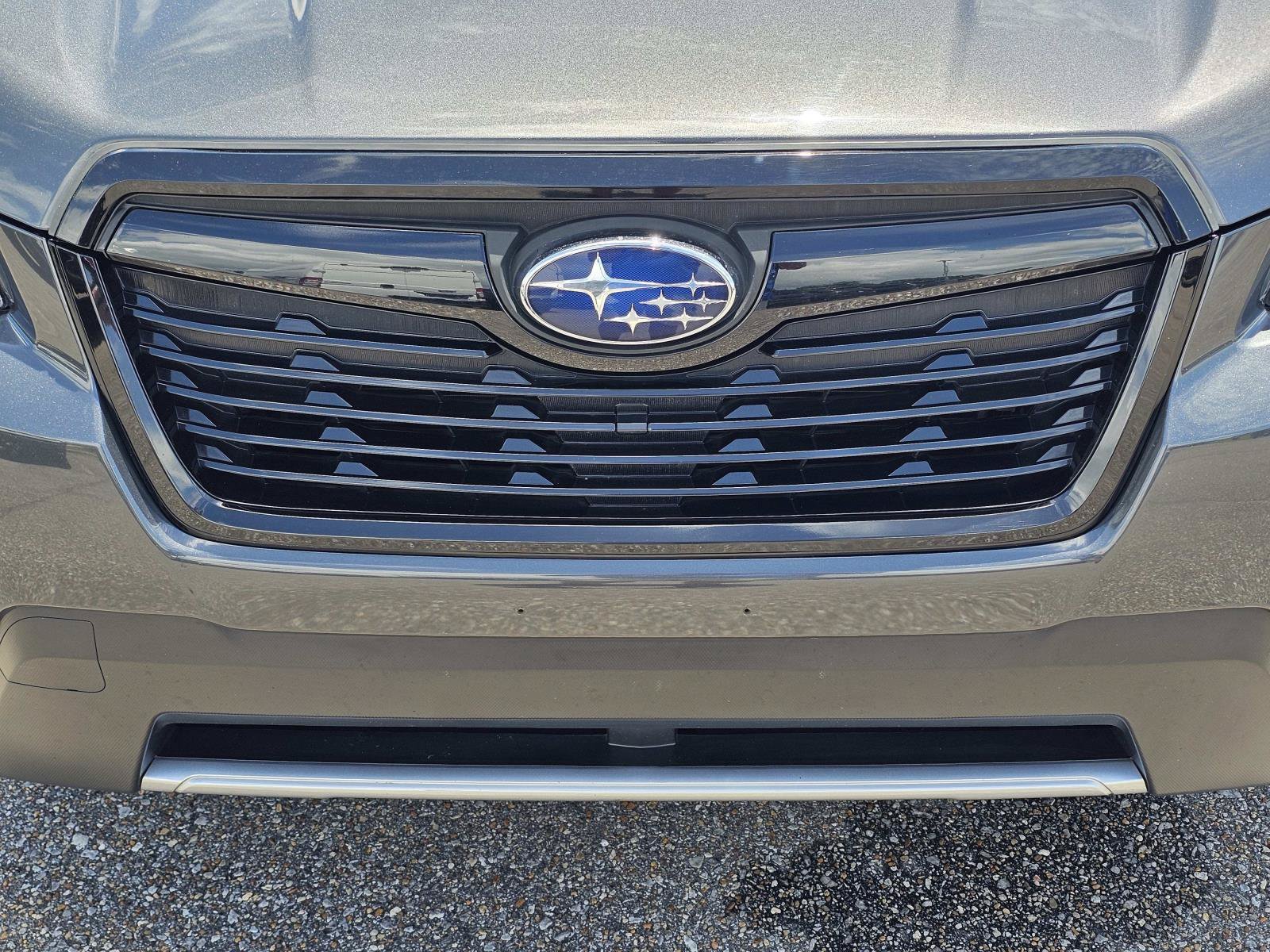 Used 2021 Magnetite Gray Metallic Subaru Touring image 3