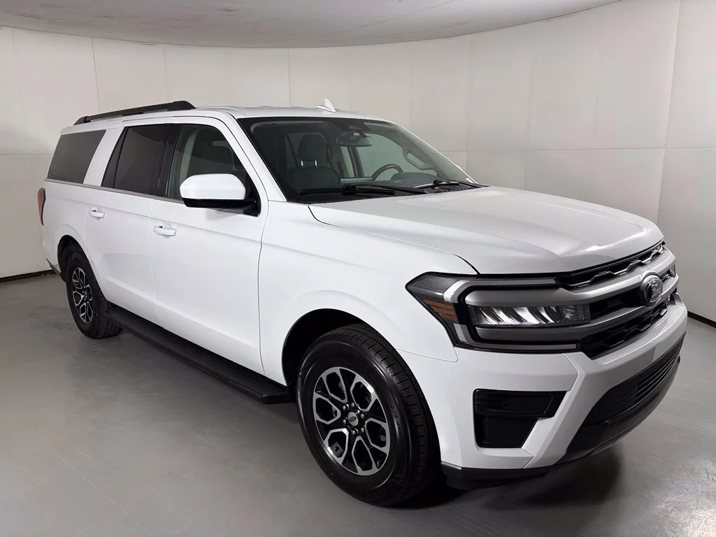 Used 2024 White Ford XLT image 2