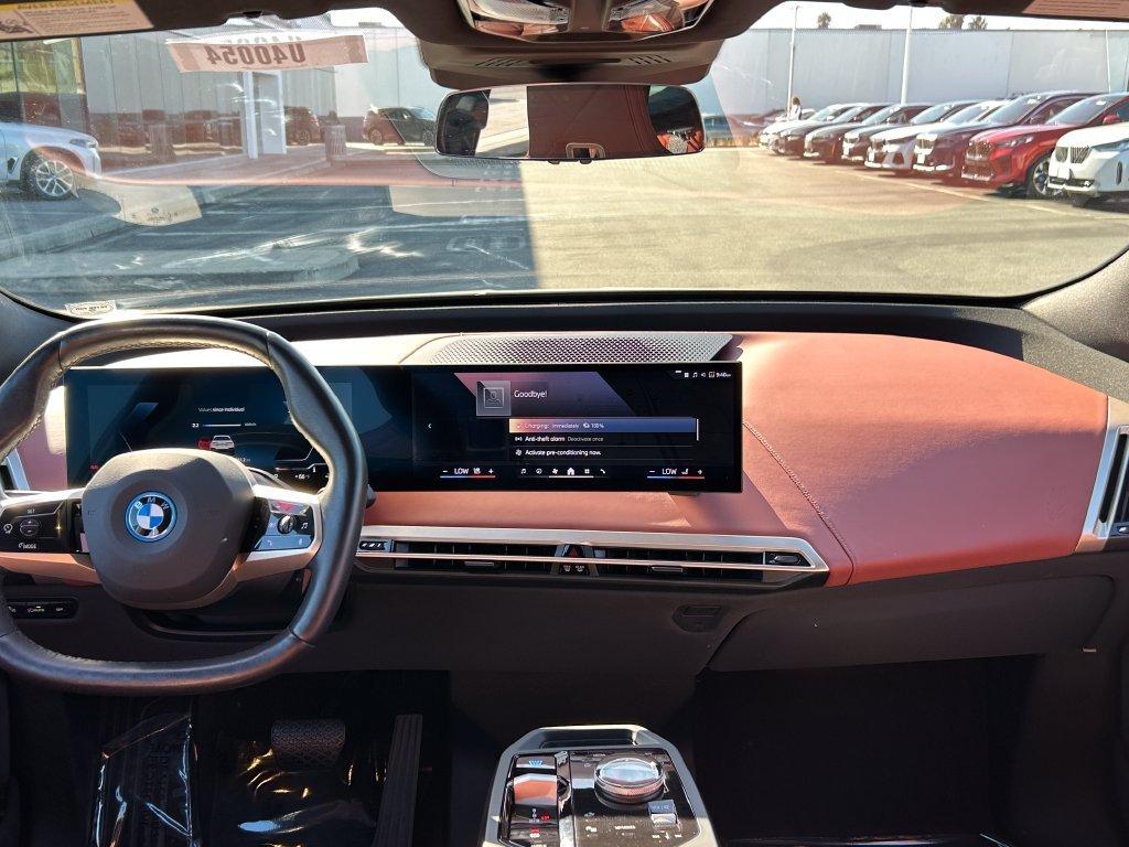 Certified Used 2024 Alpine White BMW xDrive50 image 33