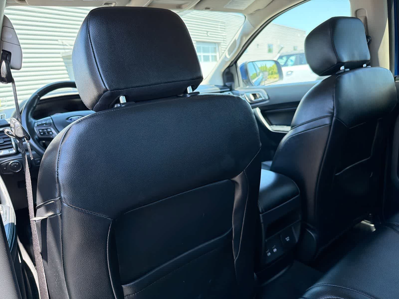 Used 2020 Lightning Blue Metallic Ford LARIAT image 19