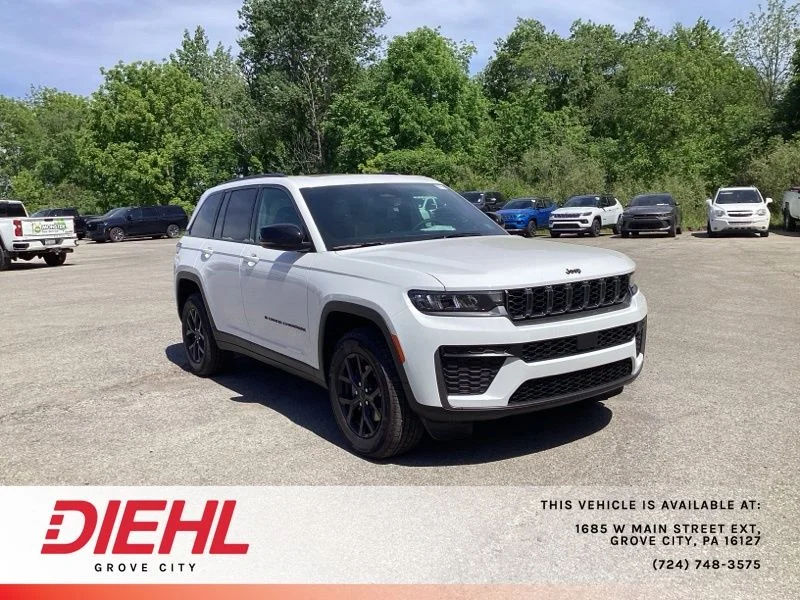Used 2026 White Jeep Altitude image 1