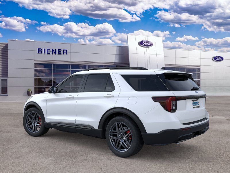 New 2025 Star White Metallic Tri-Coat Ford ST-Line image 4