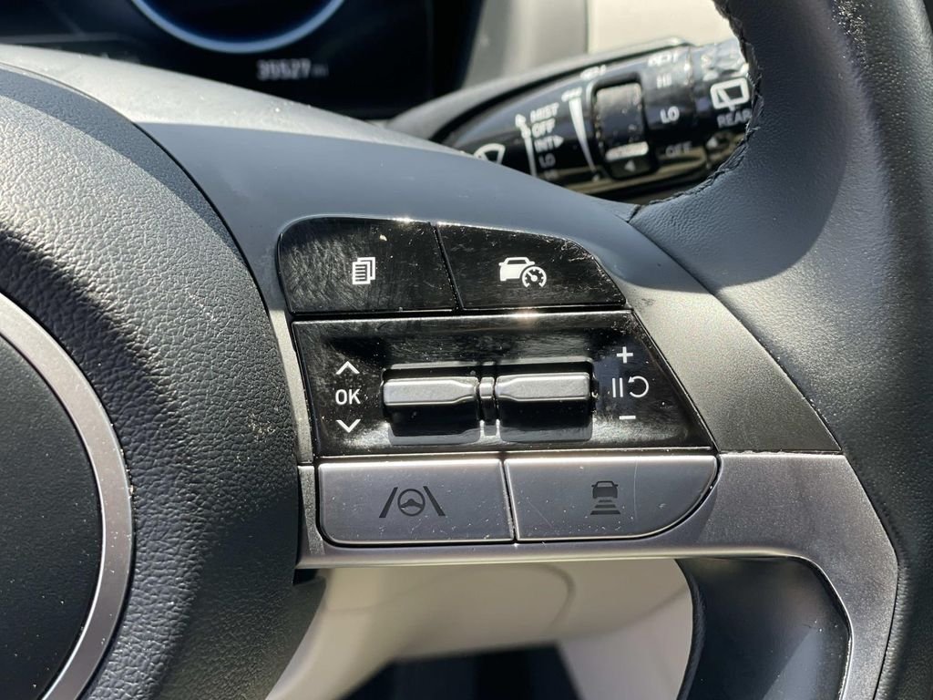 Certified Used 2023 Gray Hyundai SEL image 9