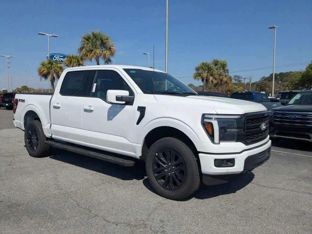 New 2026 Oxford White Ford Lariat image 2