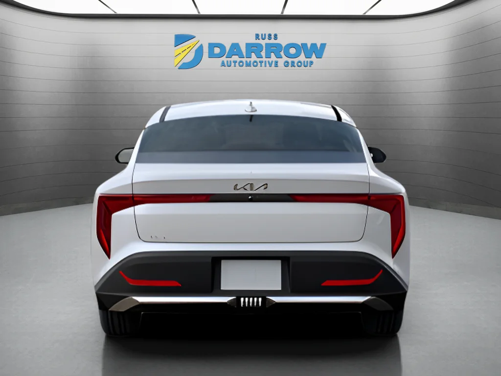 Used 2025 White Kia LXS image 3