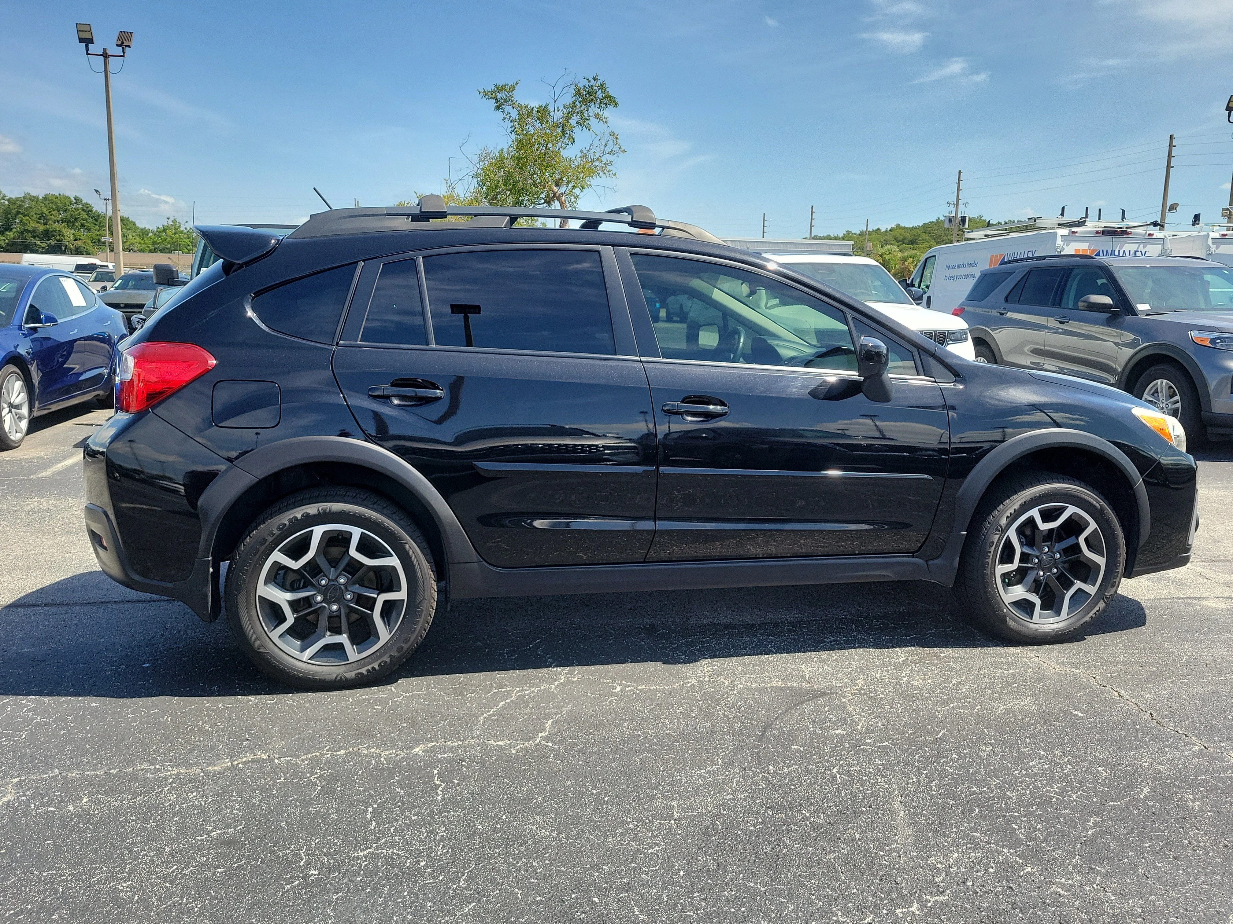 Used 2017 Crystal Black Silica Subaru Premium image 8