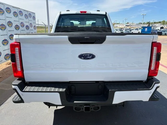 New 2026 Oxford White Ford XL image 5