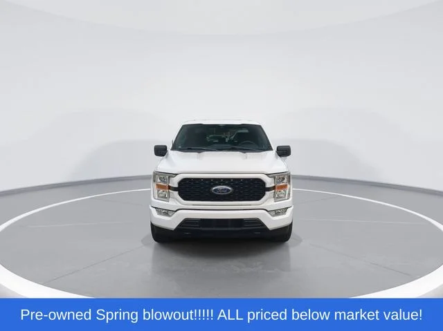 Used 2021 White Ford XL image 3