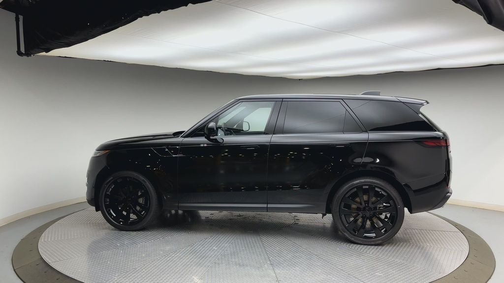 New 2026 Santorini Black LAND ROVER SE image 5