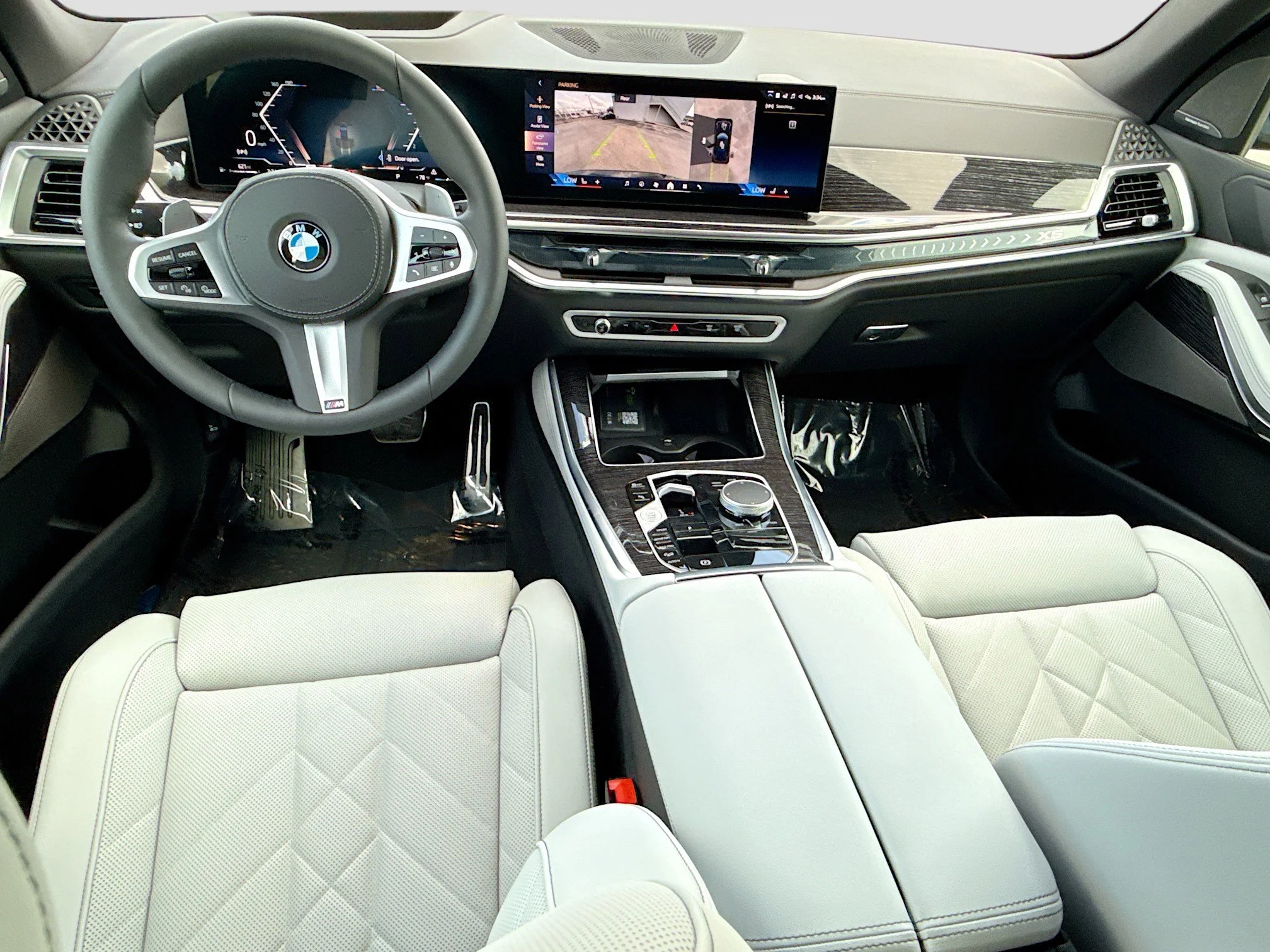 New 2026 Carbon Black Metallic BMW xDrive40i image 16