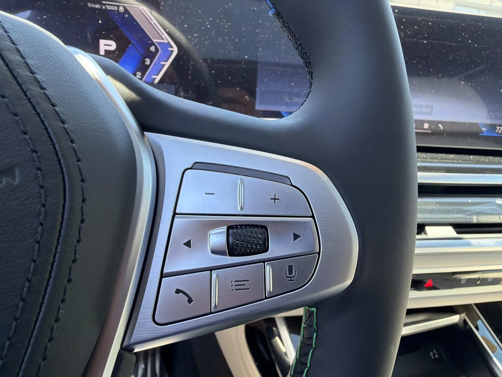 New 2026 Mineral White Metallic BMW ALPINA XB7 image 21