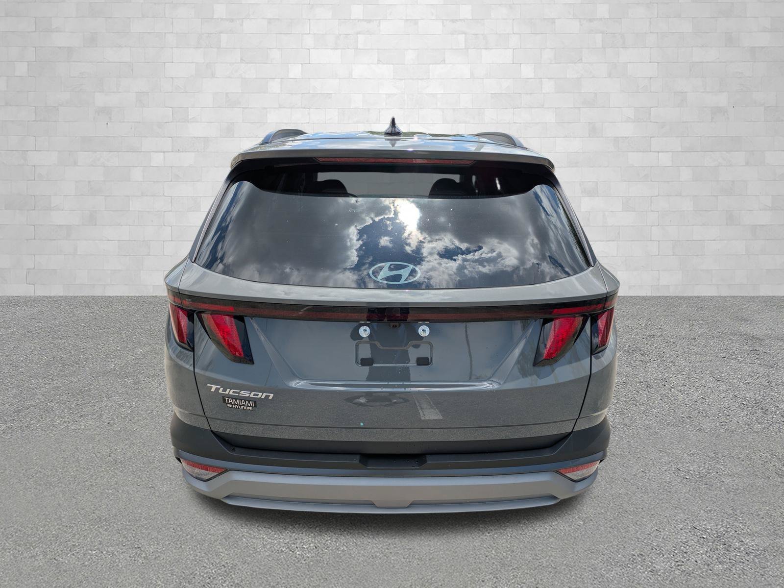 New 2026 Hampton Gray Hyundai SEL FWD image 3
