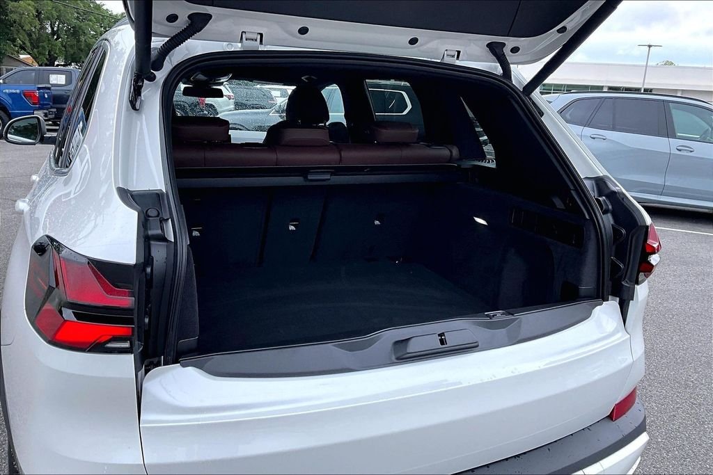 Certified Used 2025 White BMW sDrive40i image 36