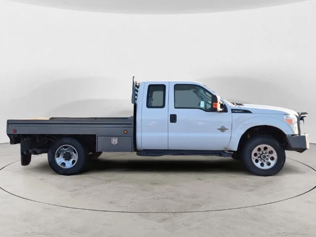Used 2014 White Ford XL image 4