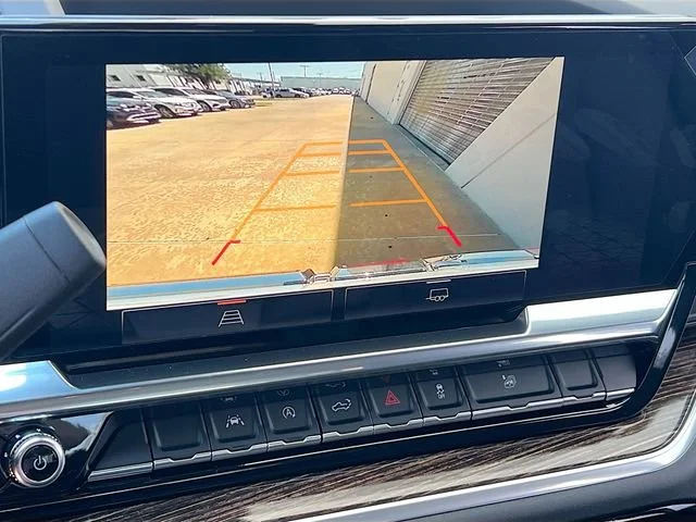 New 2026 Summit White GMC Elevation image 9