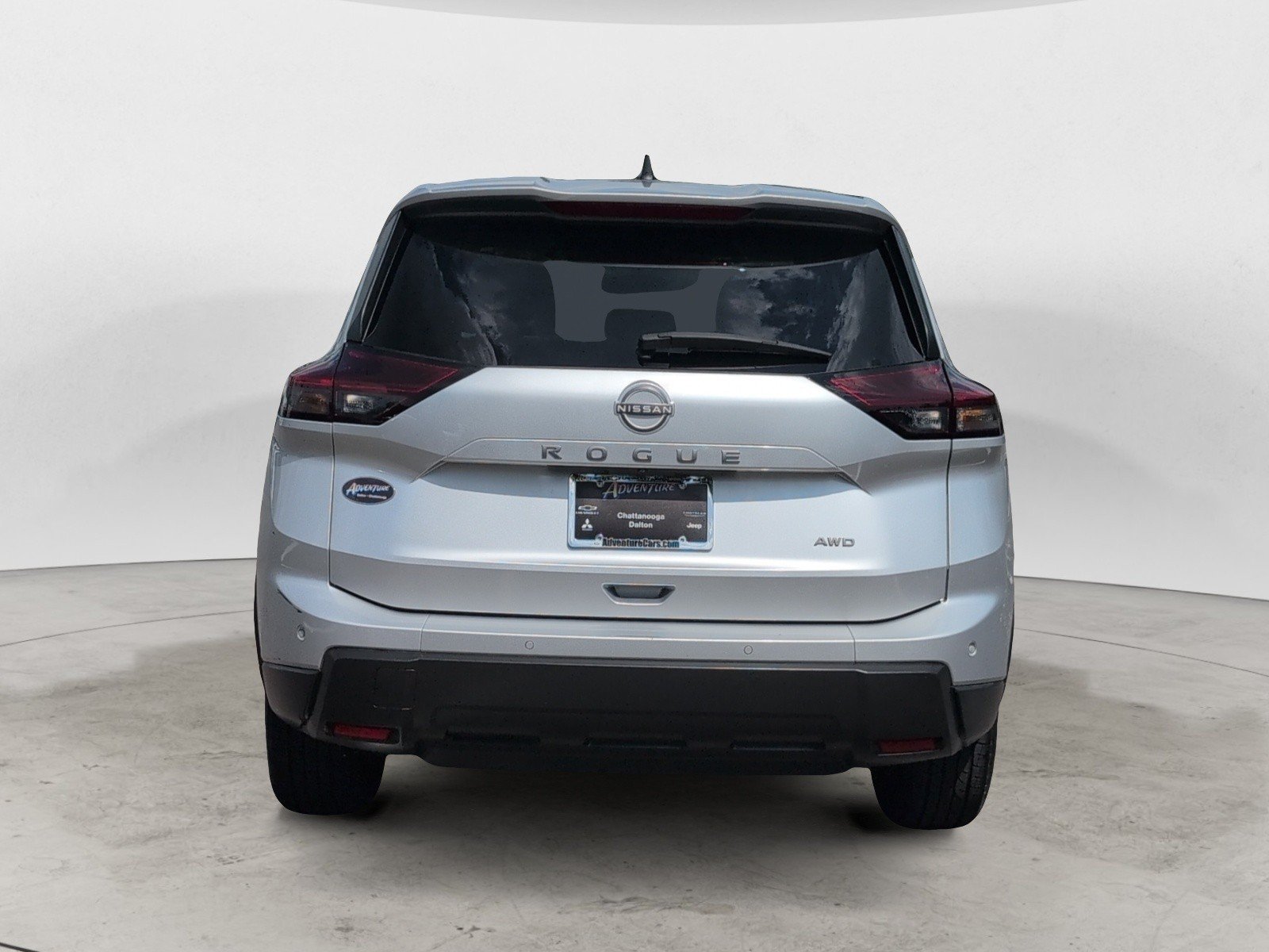 Used 2024 Brilliant Silver Metallic Nissan S image 4