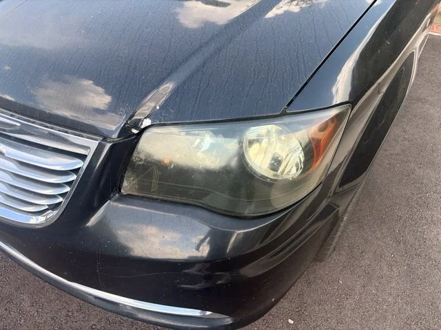 Used 2014 Black Chrysler Touring image 6