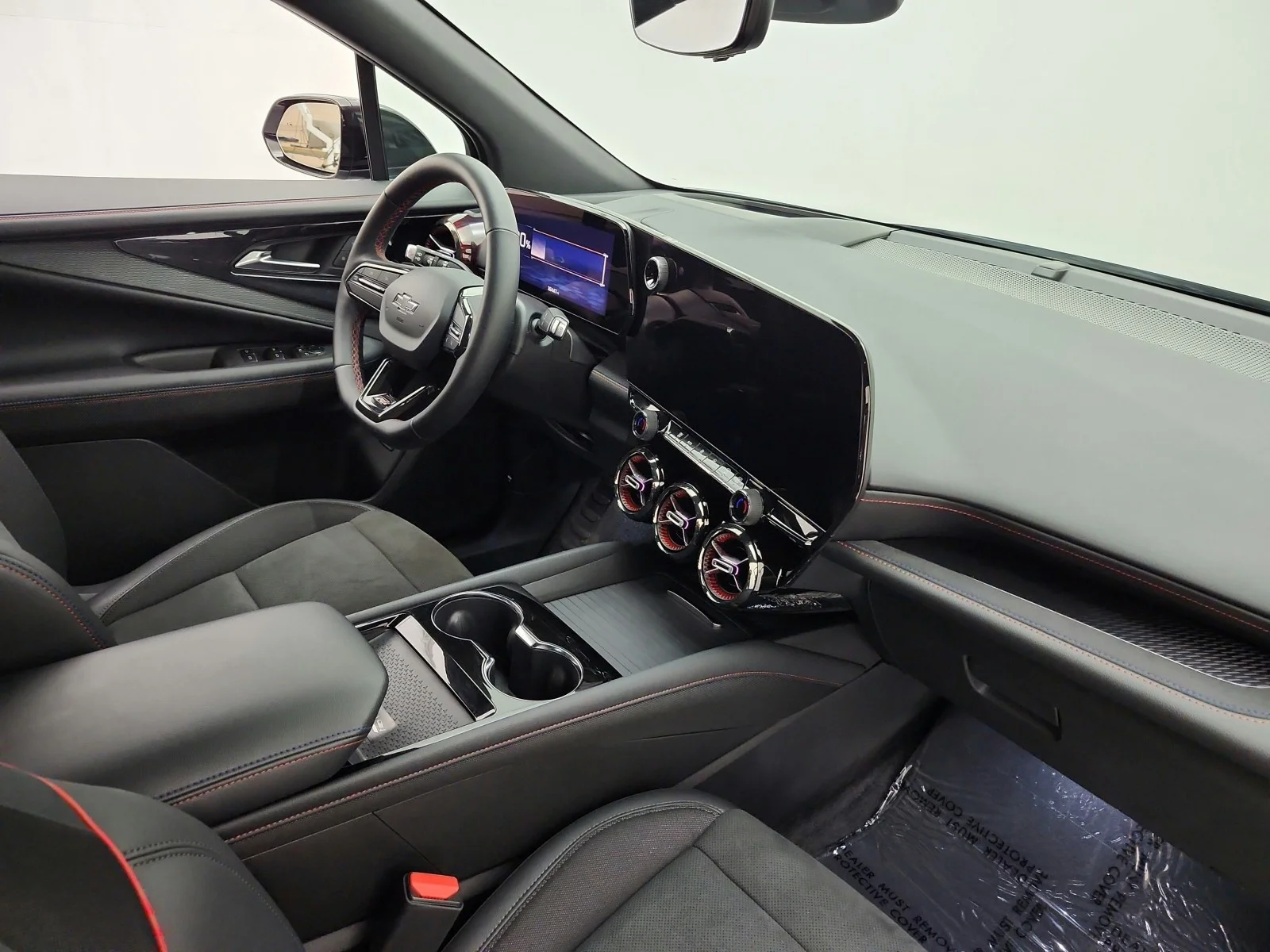 Used 2024 Sterling Gray Metallic Chevrolet eAWD 4dr RS w/1RS image 17