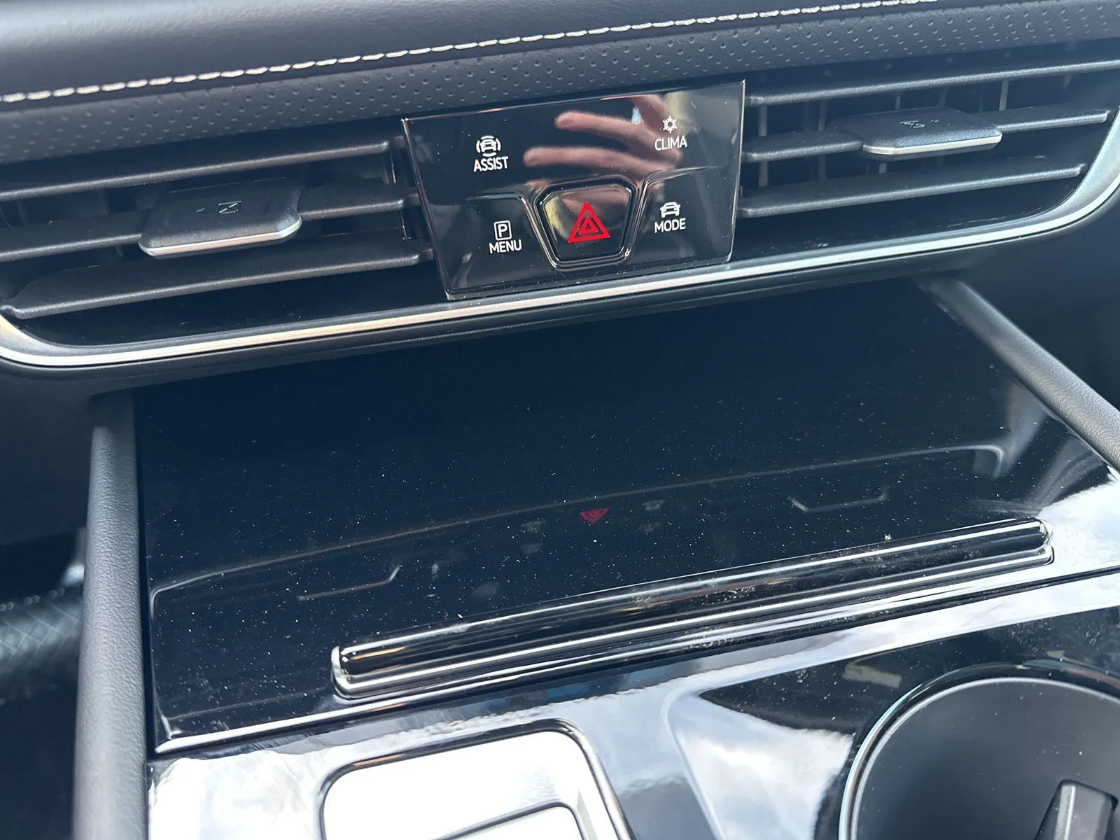New 2026 Black Volkswagen 2.0T SE w/Technology image 55