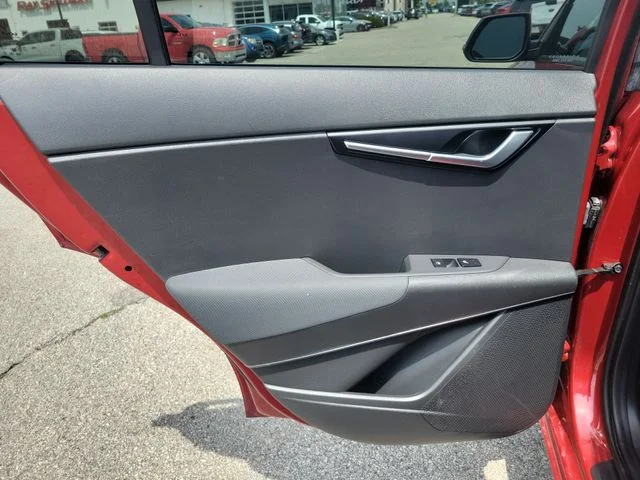 Used 2023 Red Kia EX image 16