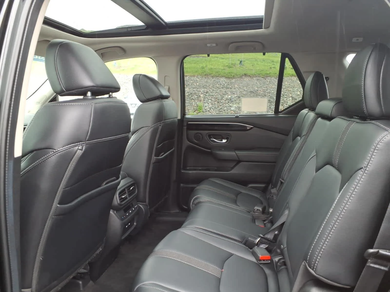 2024 Honda Pilot Touring - Photo 14