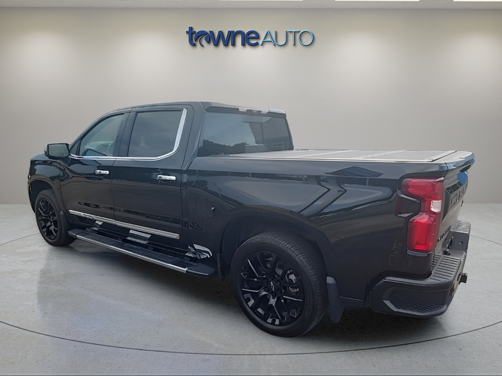 Used 2023 Black Chevrolet High Country image 3