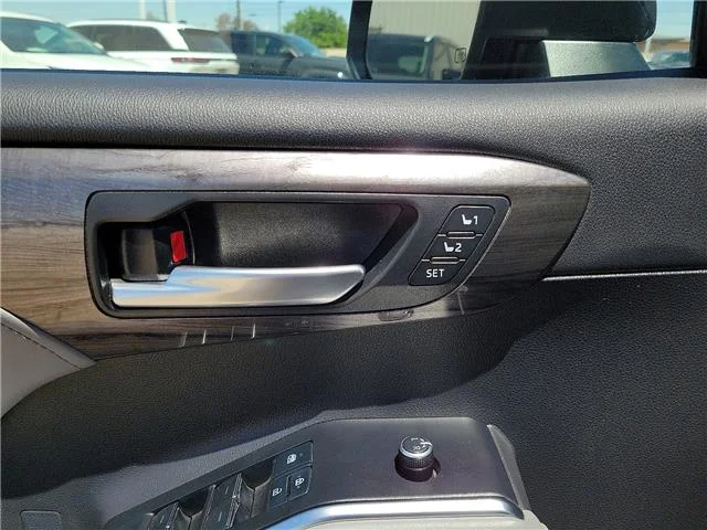 Used 2021 Magnetic Gray Metallic Toyota Limited Front-wheel Drive image 14