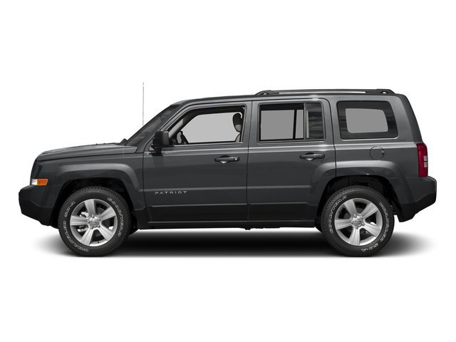 Used 2017 Granite Crystal Metallic Clearcoat Jeep Sport image 3