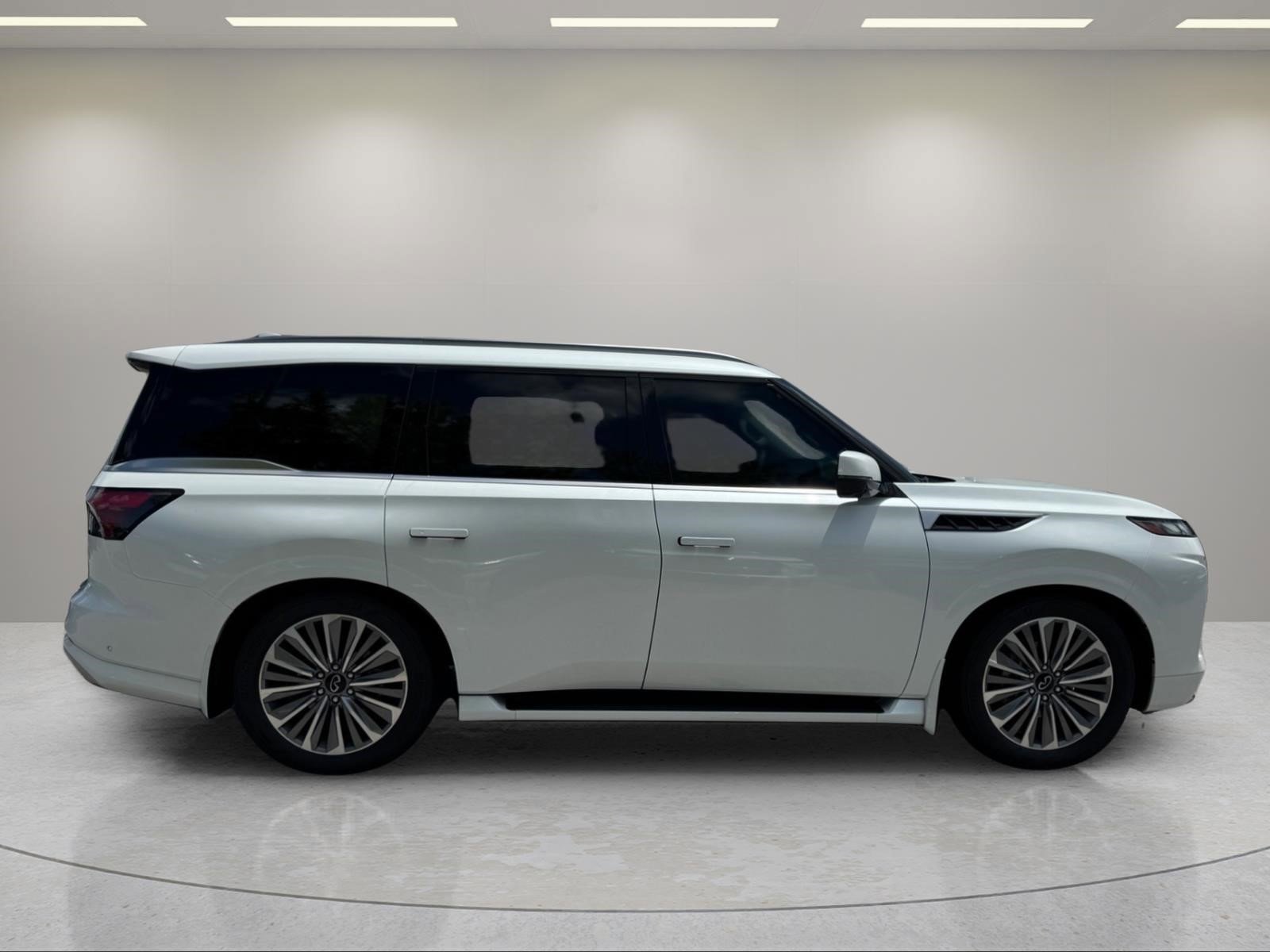 Used 2025 Radiant White INFINITI SENSORY image 6